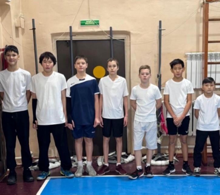 Алмалы ауданының 5,6 сынып оқушылары арасында 2 орын. 2 место среди среди мальчиков 5,6 классов  Алмалинского района